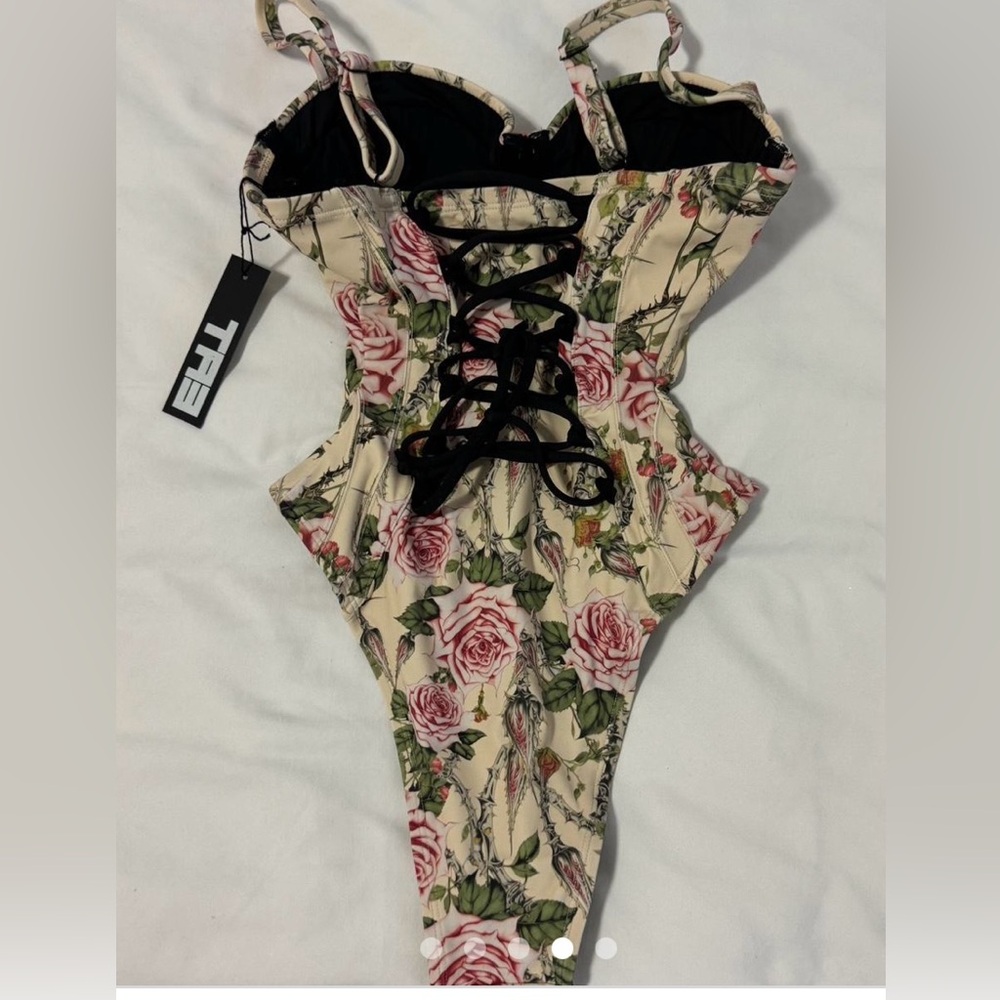 TA3 High Cut Thorny Brazilian bombshell  swimsuit size XL R/L torso Cup C-DD - Picture 5 of 9